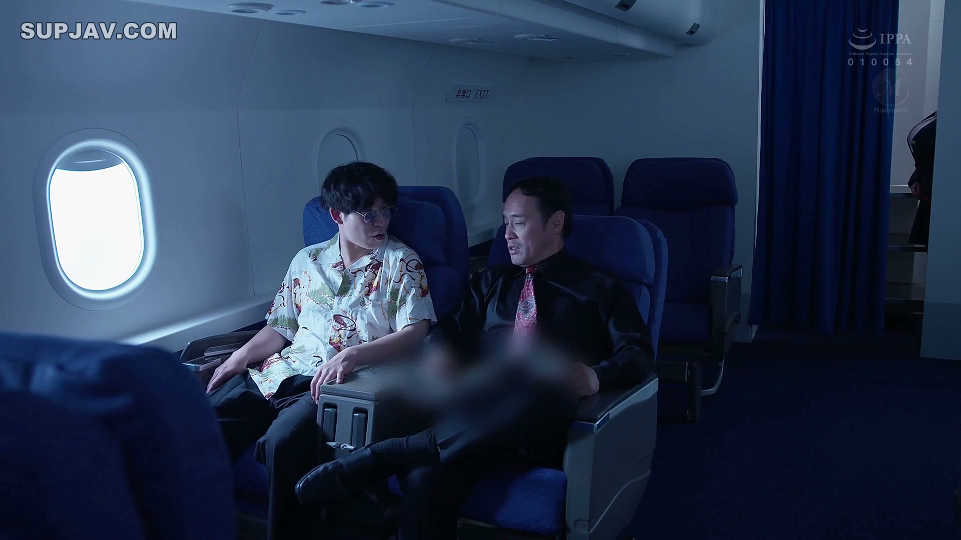 Lộ clip nóng Kanae JUQ-963: Vợ người ta “vụng trộm” cạnh cột điện!